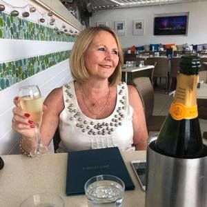 Meet your Posher, Sherry